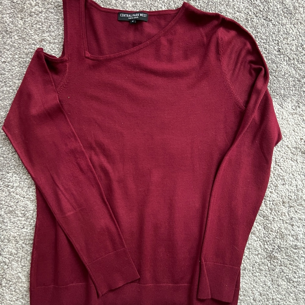 Red sweater - Picture 2 of 5